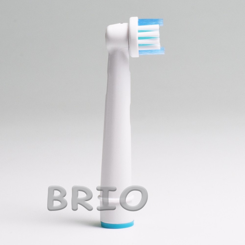 Насадки до електричних зубних щіток Oral b змінні середньої жорсткості Precision Clean EB20 для щоденного догляду
