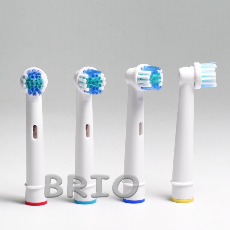 Насадки до електричних зубних щіток Oral b змінні середньої жорсткості Precision Clean EB20 для щоденного догляду